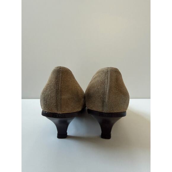 Prada Suede Leather Pointed Kitten Heels Womens Size 38.5 (US 8.5) Beige Vintage - Picture 6 of 13